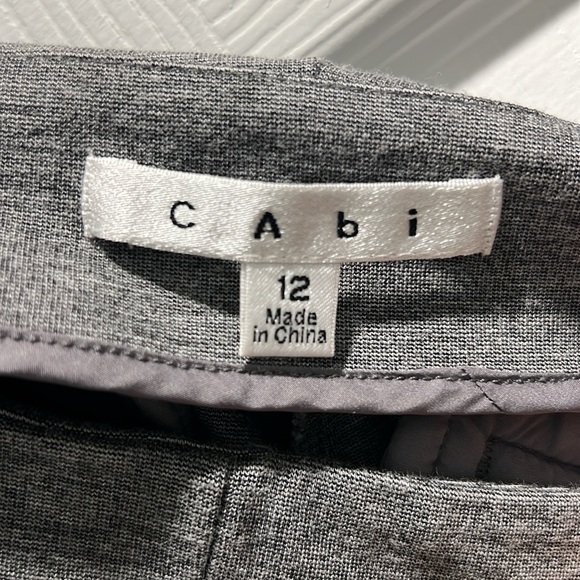 Cabi Newport Pant Style 814 in medium gray. 
Size Large. Greater used condition. - Picture 3 of 6